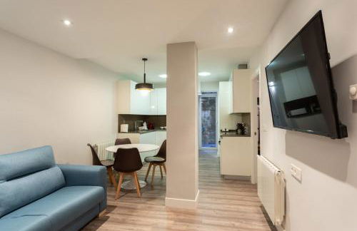 Lugar especial, gran patio, junto al ayuntamiento - Foto 9