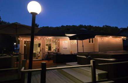 Cozy 4BR 3BA Home- Train to NYC, USOpen, CitiField Mets, MSG, Walk to Harbor & Golf - Foto 53