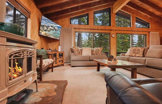 Lake Tahoe Treasure! Minutes From Beach & Skiing - Foto 13