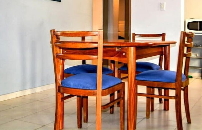 Emelsuites - Photo 6