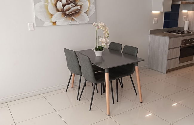 Easy Stay - The Median - Photo 17