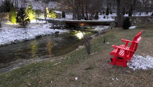 Fairytale: Hot Tub & Trout Stream & Petting Zoo? - Foto 4