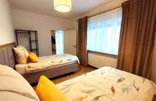 OVER RIVER near FRANKFURT-130 QM-4 ROOMS- 6 BEDS- FREE PARKING- AC - Foto 29