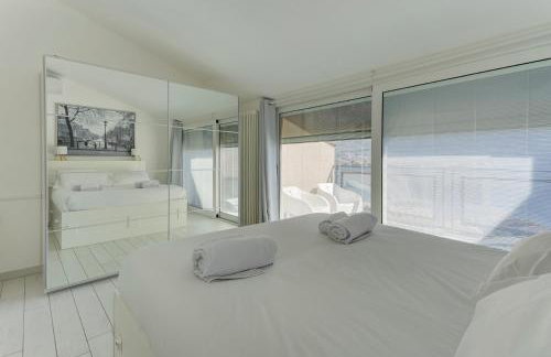 Open View Apartment by Wonderful Italy - Photo 32