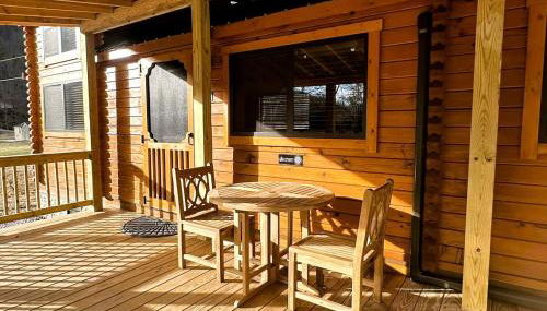 Beautiful New Cabin near the North Toe River for a Peaceful Getaway in North Carolina - Foto 5