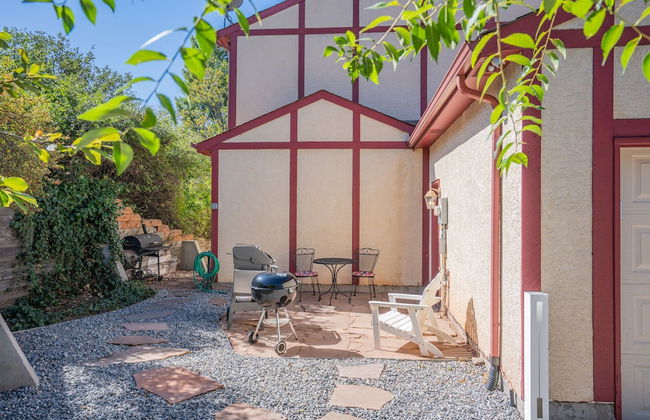 4 BR Country Home in Suburbs W/trails & Parks - Foto 44