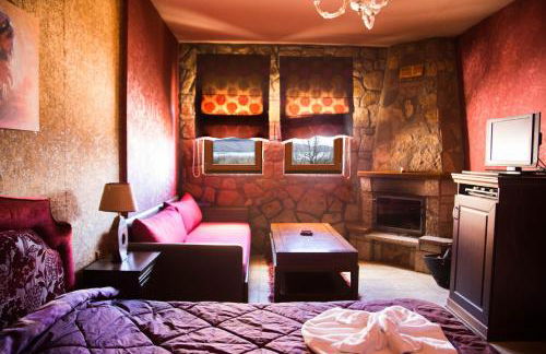 Silva Suites - Photo 31