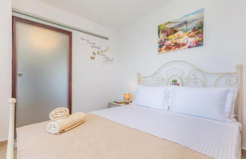 Lovely Home In Josinovac With Wifi - Photo 31