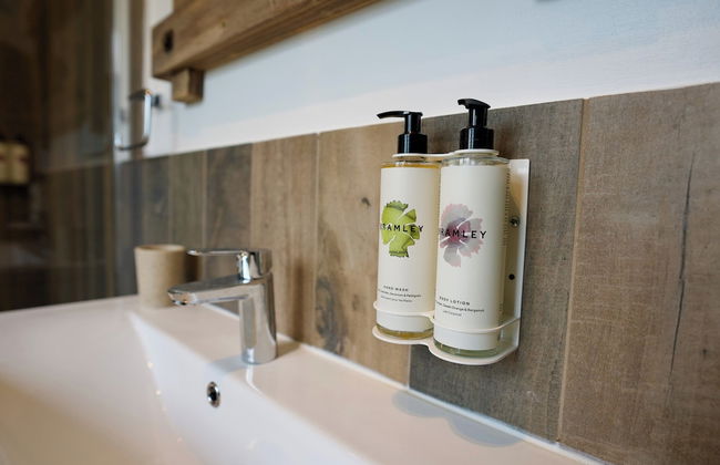 Tring Grange Cottage - Sleeps 2 - Onsite Parking - Foto 13