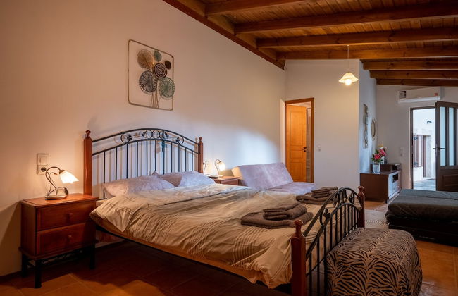 Walnut Tree Villa Ano Archanes-10km From Heraklion - Foto 5