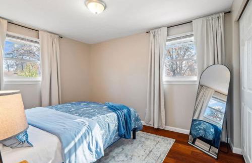 Vermilion Retreat with Game Room, Hot Tub and Across from Community Pool - Foto 31