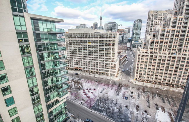 Sarkar Suites - Fort York Blvd - Foto 18