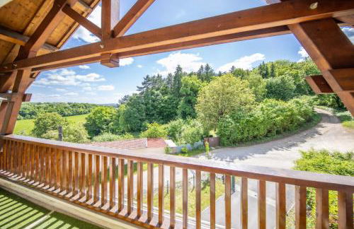 Gîte familial à Jezainville - Nature, terrasses & jardin clos, Vue vallée, forêt - Foto 14