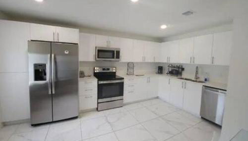 25893 Sw 144 CT · 3 Bed 2.5 Bath Townhome Rooftop 1 Parking Spot - Foto 3, Other