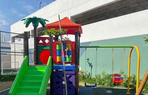 Apto Completo, Piscina, 3 minutos da Praia - Foto 18