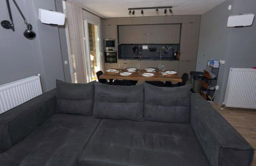 Villa ELi - Luxury Nature Getaway - Strategically located for Beach Exploration - Onsite Power for Electric Vehicle - Foto 22