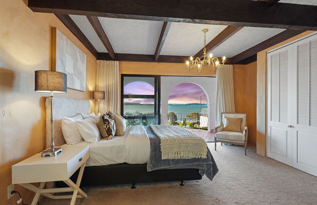 Magnificent Beachfront Mansion - Pool - Foto 12