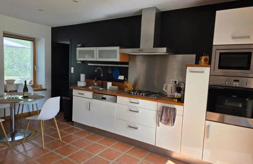 Maison familiale chaleureuse à Saint-Évarzec avec terrasse - Foto 27