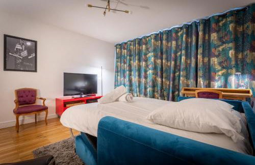 Jean Jaures - Appart Moderne avec Balcon & Parking - Foto 5