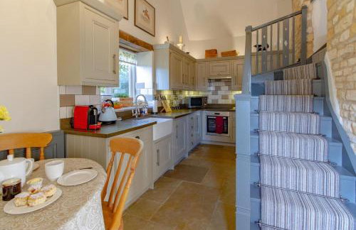 Graziers Cottage - character Cotswold cottage with inglenook, parking and pub nearby - Foto 8