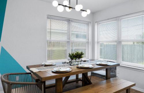 Cowboy Pool - Large Patio - King Bed - Firepit Table - Pet Friendly - Photo 34