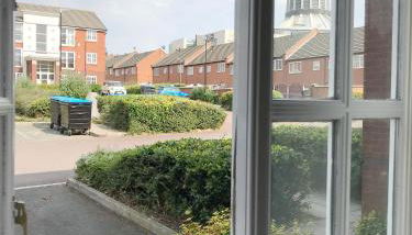 Central Stylish 2Bedroom flat with free parking - Foto 3