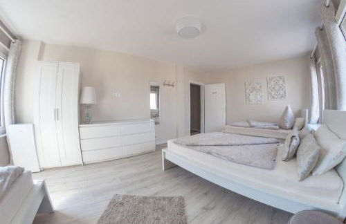 Joel Living Apartment - Foto 10