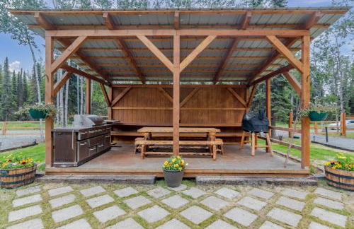 Walk to Kenai River Forested Fishermans Cabin! - Foto 7