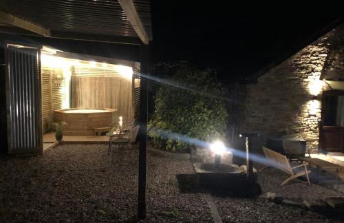 Shepherds Hut - Photo 16