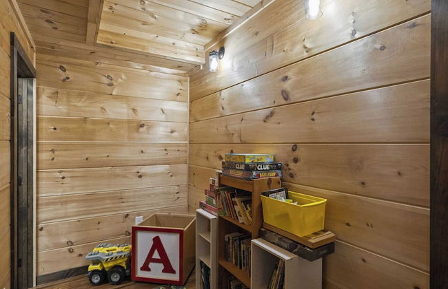 Waterfront 1-acre Private Dock, Hot Tub, Firepit Bankhead Lodge by Avantstay - Foto 39