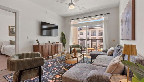 Polished Contemporary 2BR 2BA Private Balcony - Foto 3, Other