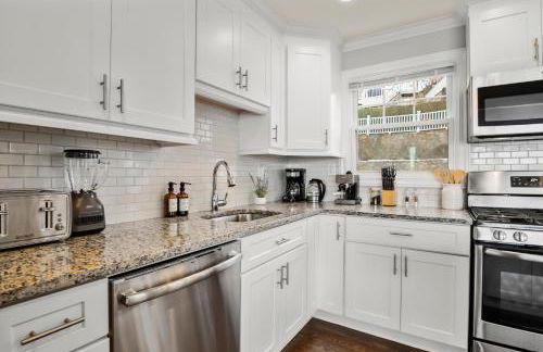 Waterview house walking distance from Cove Beach-5 mins to downtown-only 40 min to NYC - Foto 19