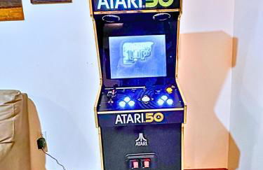 Speedway Game House: Cowboy Pool & Arcade Fun by Vacation Your Way - Foto 3