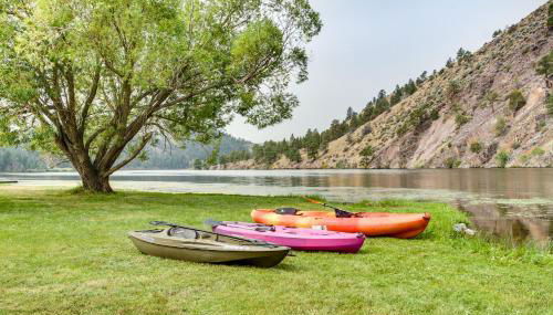 Riverfront Helena Retreat with Small Dock and Kayaks! - Foto 2