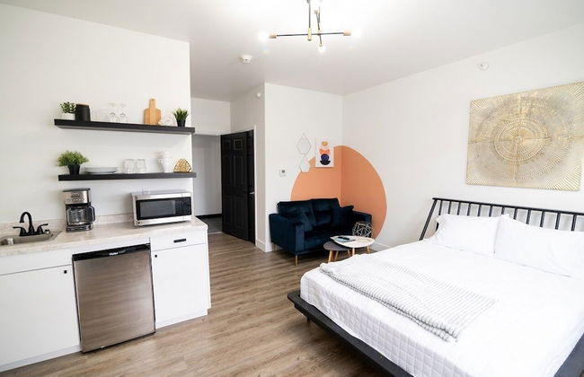 Conestoga Quarters - Photo 8