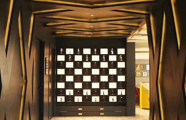 Sports Bar Villa by Shiloh Stays - Photo 16