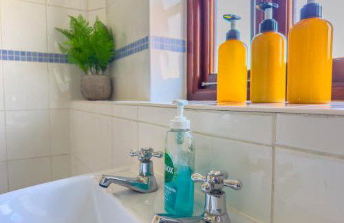 Seaside-Dog Friendly-Country Cottage-w log burner - Foto 10