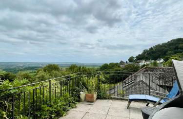 Stunning house, fenced garden, and outdoor dining! - Foto 22