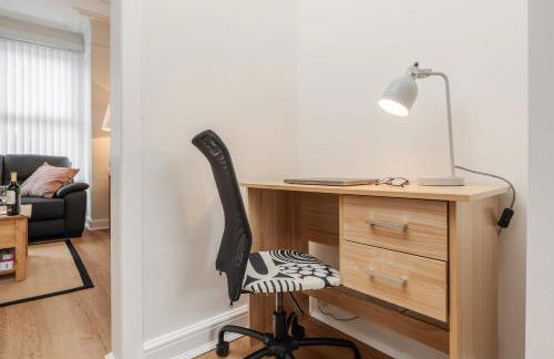 3 Bed House Near Liverpool Parking Sleeps 5 - Foto 44