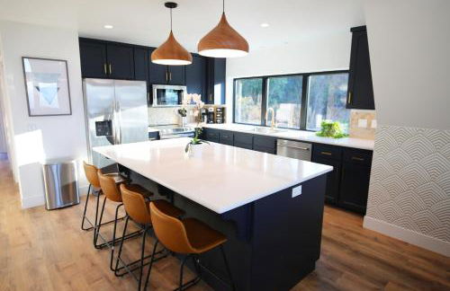 High End A-Frame - Hot Tub - Awesome Views - Yosemite - Electric Vehicle Friendly - Sleeps 10 - Foto 14