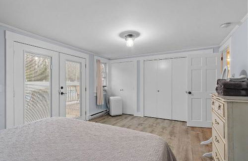 Kennebunk/Kennebunkport Beach House w/Pool! - Photo 22