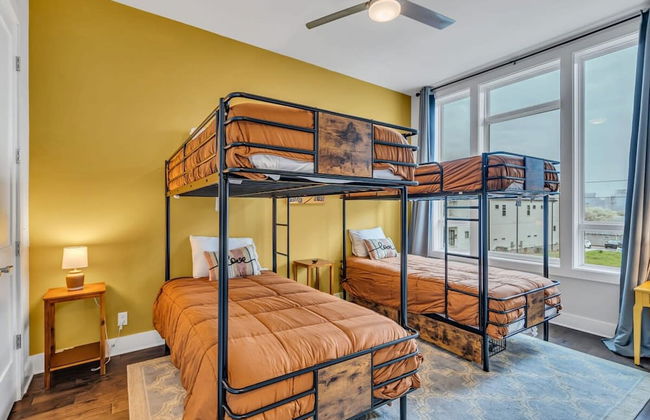 Luxury Townhome With Rooftop Deck Skyline Views - Foto 27