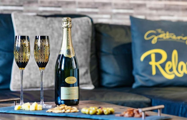 The Gathering Chester 1 Sleeps 14 Very Close to City Centre - Photo 61