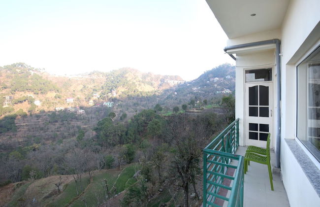 OYO 12187 Home Luxury Studio Kasauli - Foto 22