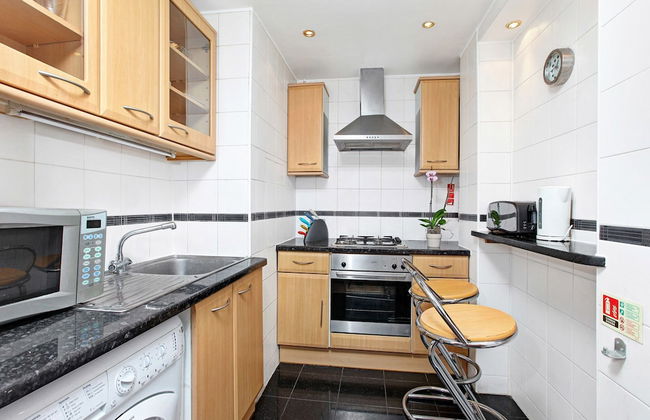 Baker Street Suites - Photo 56