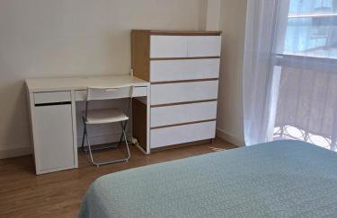 Floridos Playa Piso reformado de 2 habitaciones a 50m de la playa - Foto 18