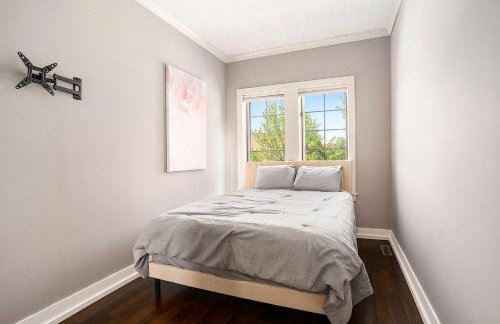 NEW Love Mi Getaway Loft with Deck on Washington Ave 110 - Foto 15