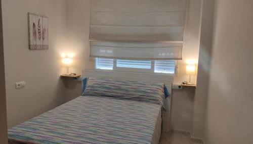 APARTAMENTO CON TERRAZA, VISTAS AL MAR Y PISCINA - Foto 3