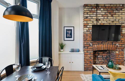 Stylish modern apartment near the city centre with nearby off-road parking - Foto 32