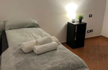 La casa dei piloti, intero alloggio con giardino privato, 2 camere da letto e 2 bagni - Foto 27